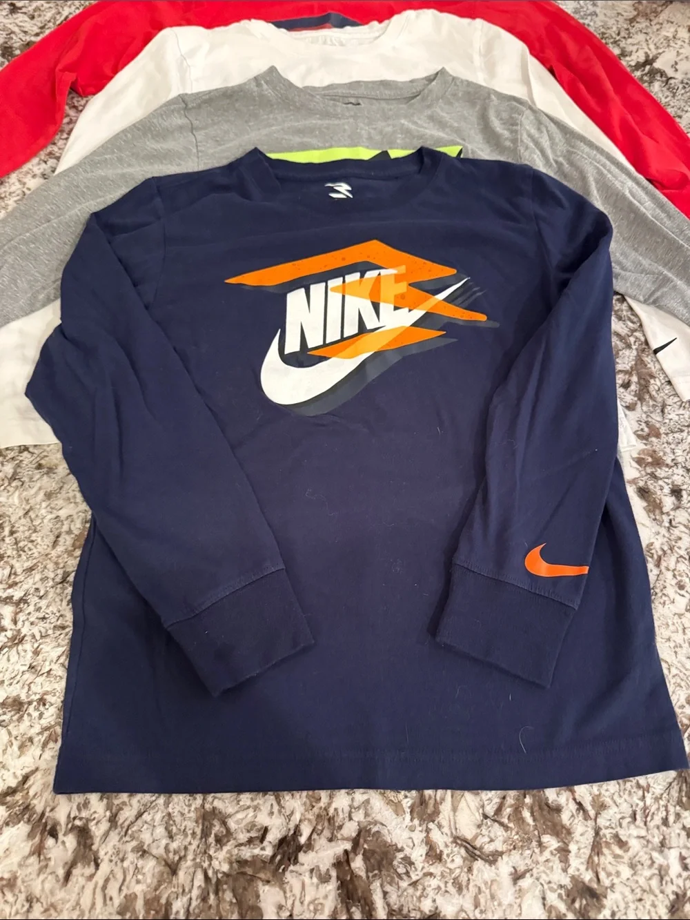 6 Nike Youth Long-Sleeve Graphic Tee Shirts Medium 10-12